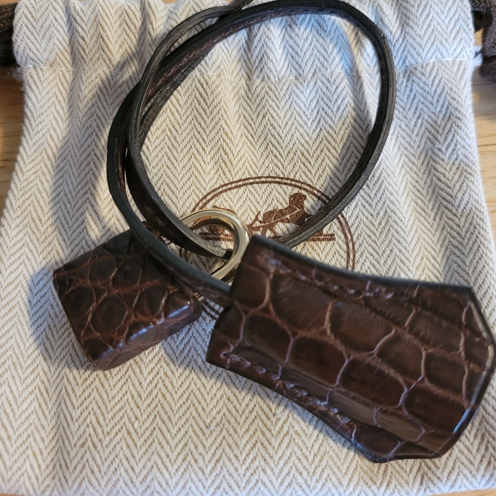 ⛔️SOLD 🐊🔑HERMES Gold Cadena Lock & Keys (#107) Crocodile Clochette/Key Fob